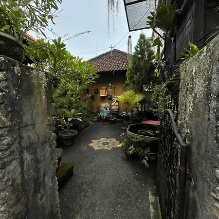 Suntari Homestay Убуд Екстериор снимка